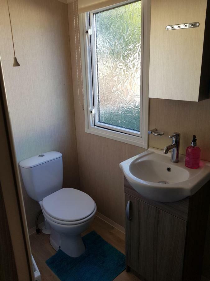 3 Bedroom Caravan With Hot Tub Tattershall Lakes Eksteriør billede